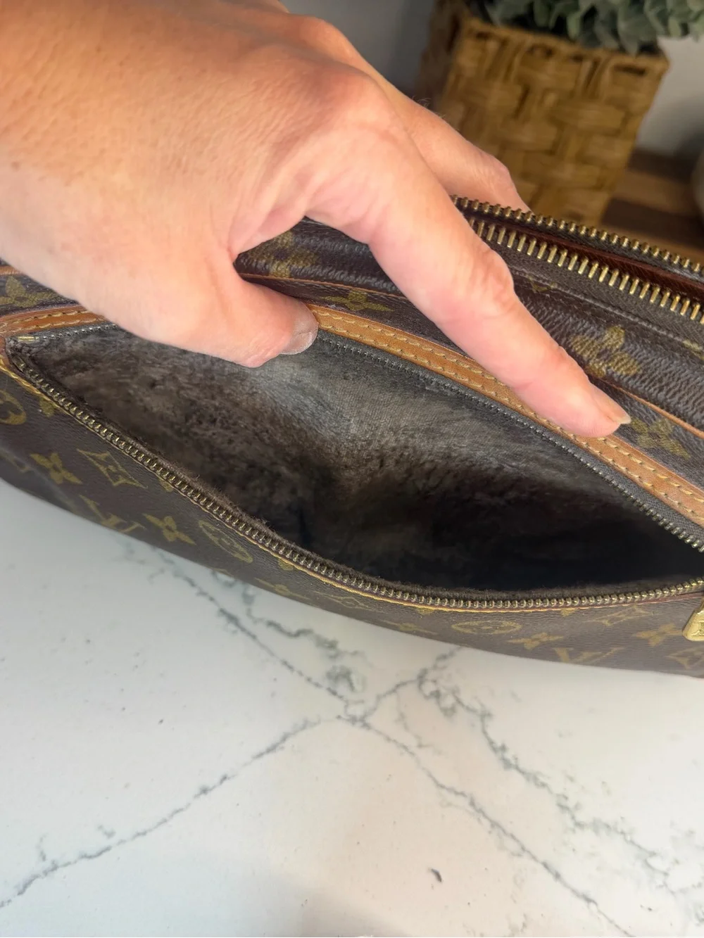 Authentic Louis Vuitton Saint Germain 28 – Vintage 1999 with printed COA